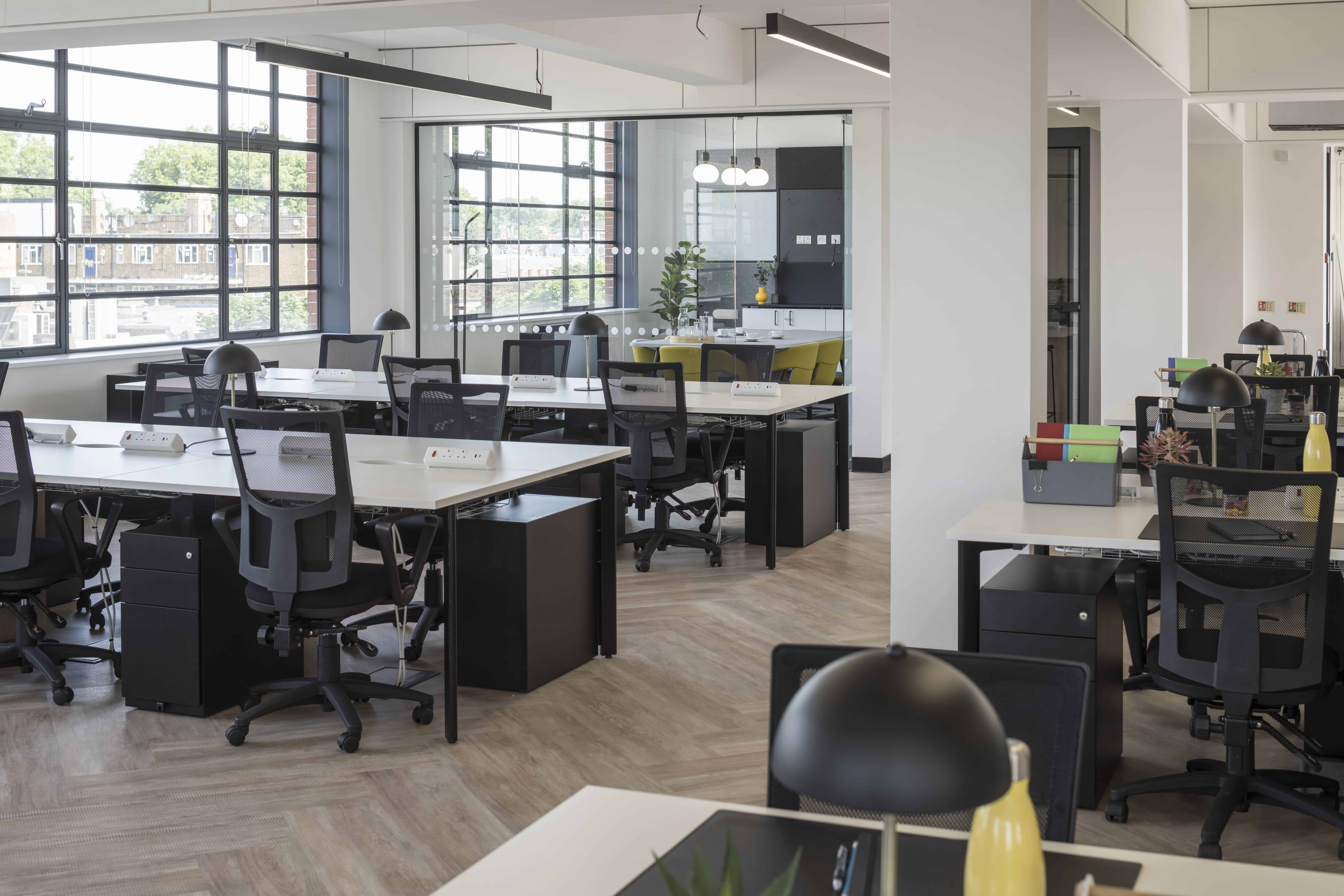 Suncourt House, 18-26 Essex Road N1 8LN - Susskind