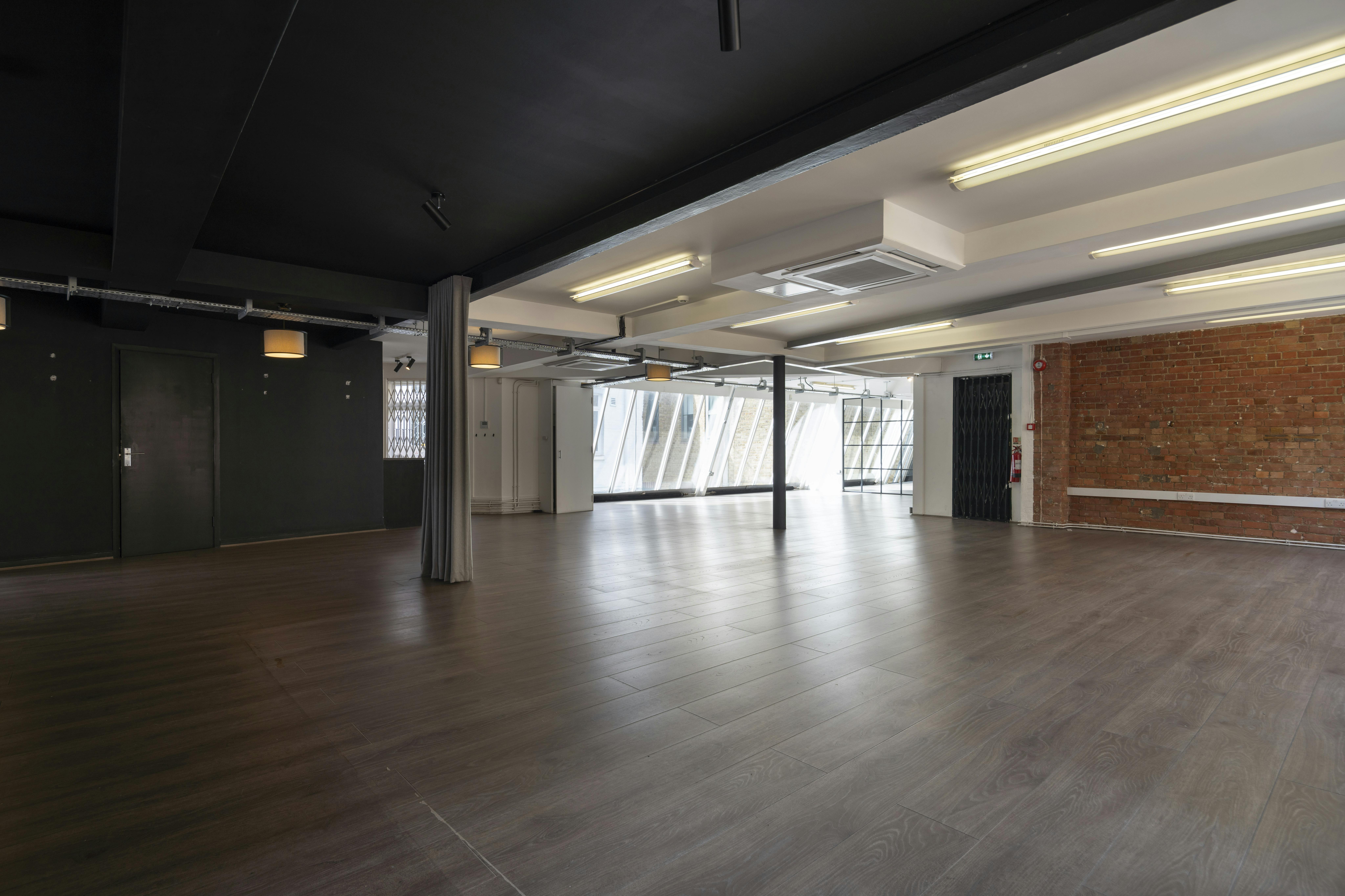 13-19 Vine Hill EC1R 5DW - Susskind