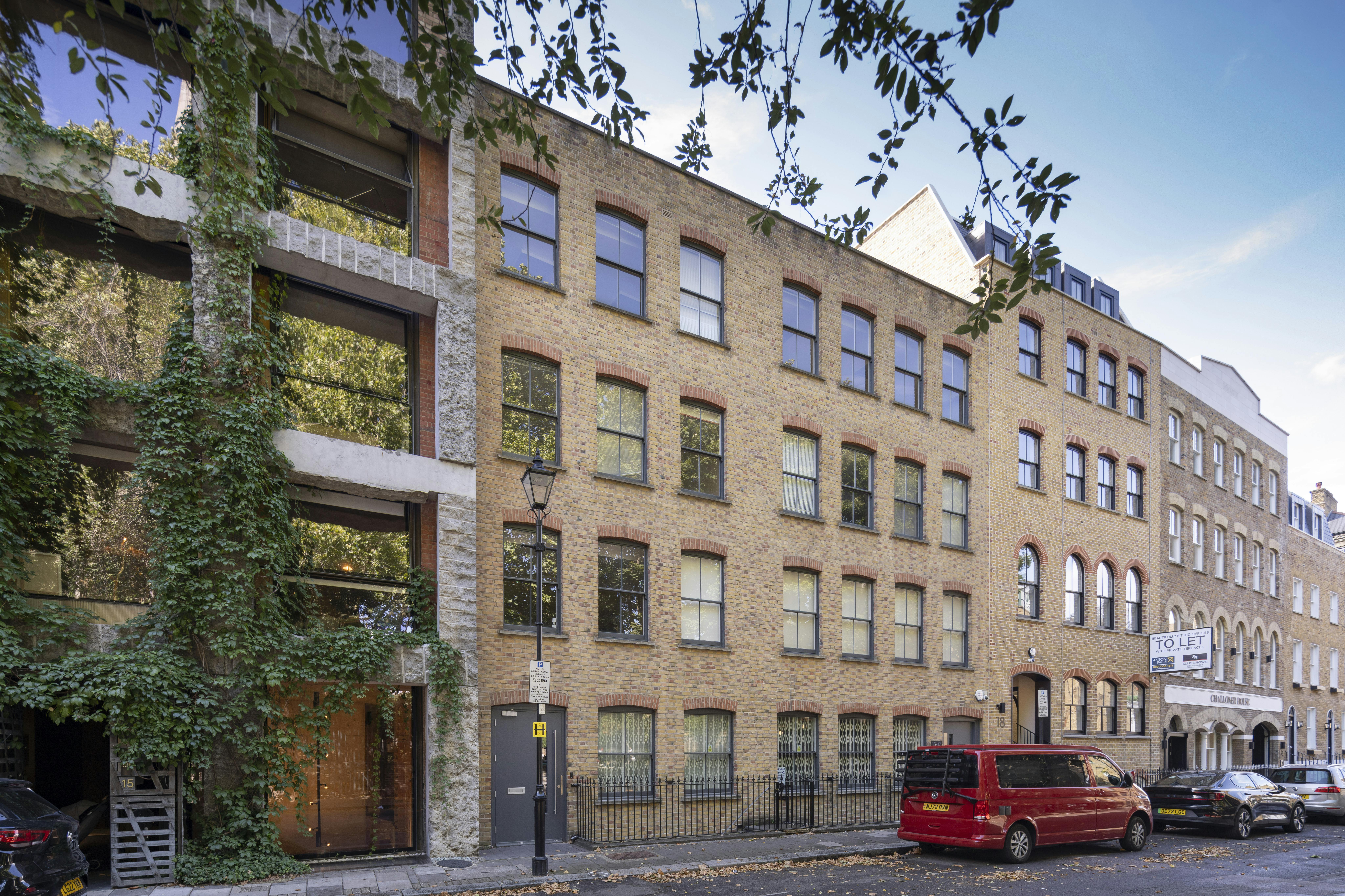 16-17 Clerkenwell Close EC1R 0AN - Susskind