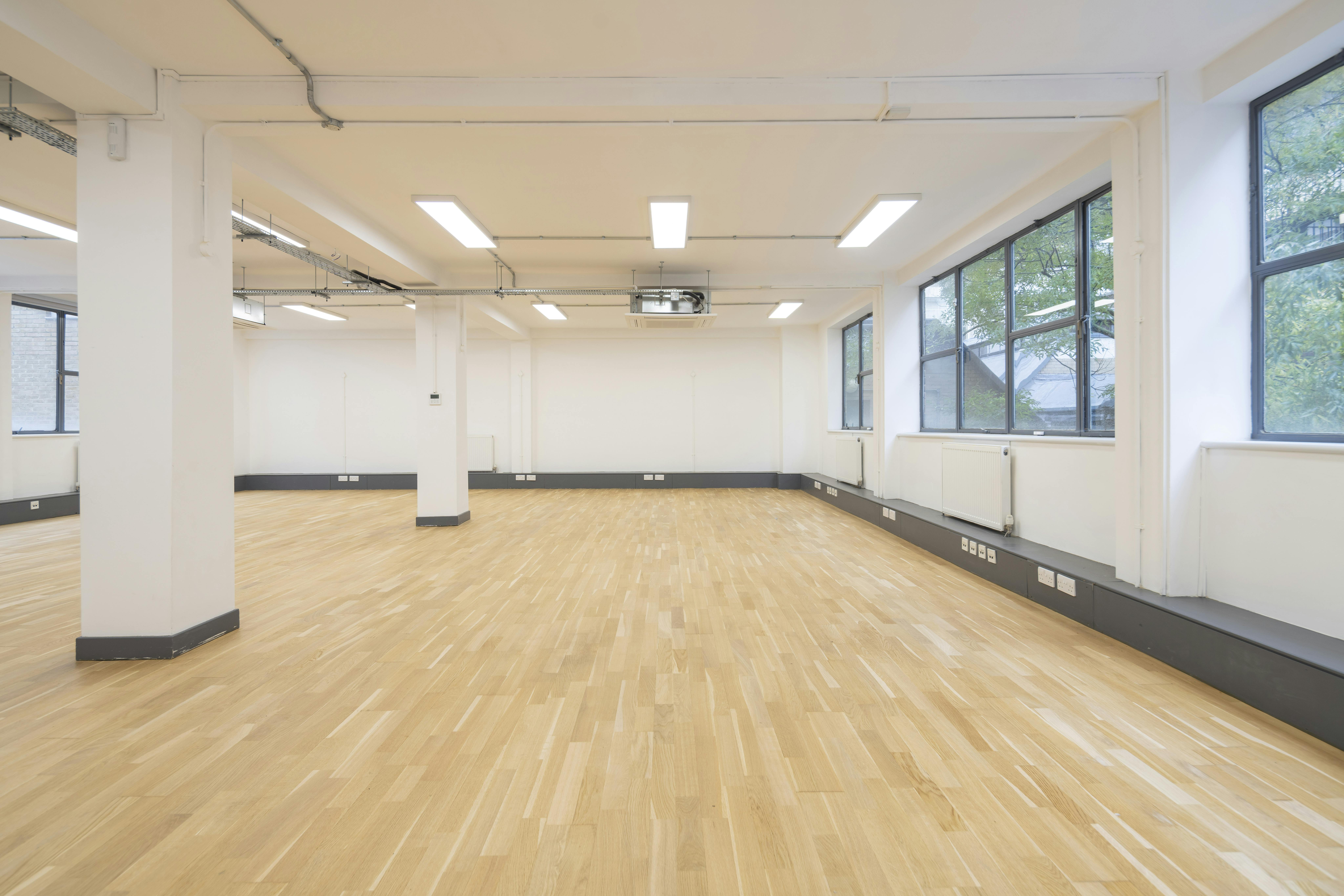 Chapel House, 18 Hatton Place EC1N 8RU - Susskind